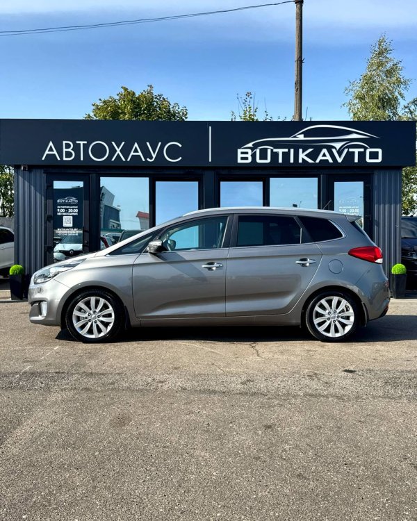 Kia Carens III - Image 4