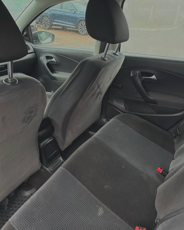 Volkswagen Polo V - Image 11