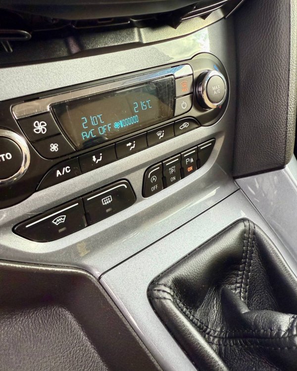 Ford Focus III - Image 14