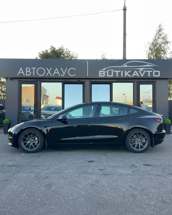 Tesla Model 3 I · Рестайлинг - Image 4
