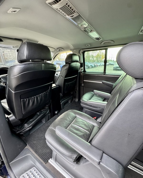 Volkswagen Multivan - Image 11