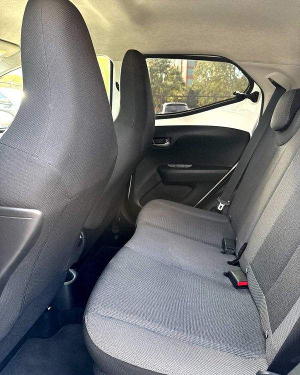 Toyota Aygo - Image 12