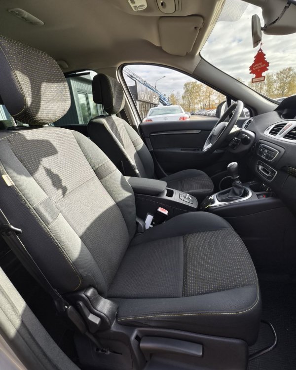 Renault Grand Scenic III - Image 13