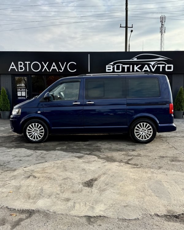 Volkswagen Multivan - Image 8