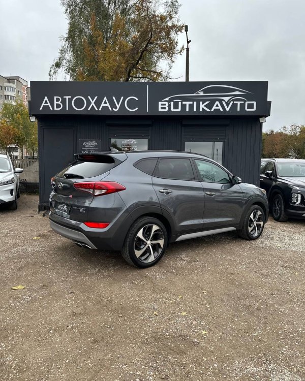 Hyundai Tucson III - Image 4