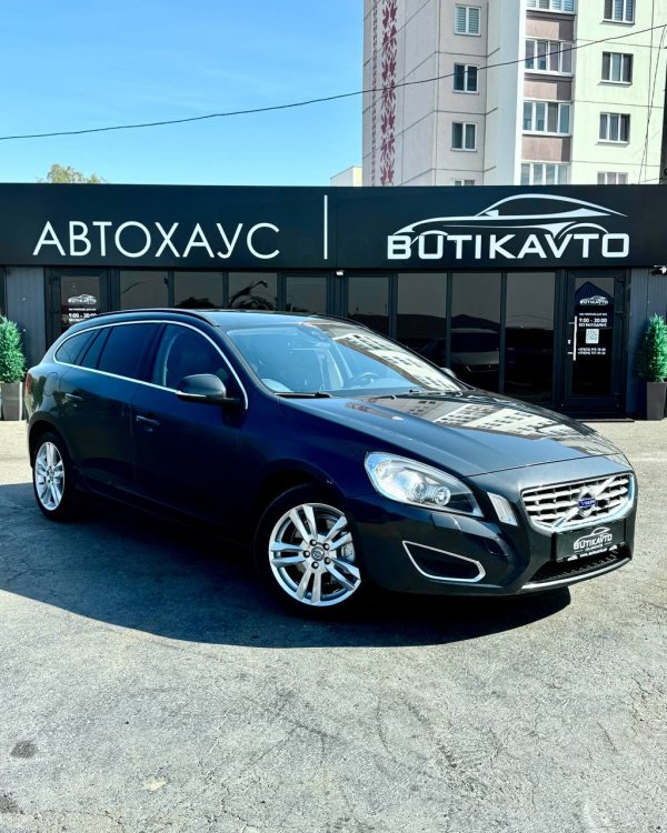 Volvo V60 I