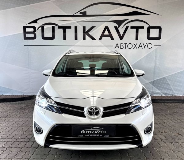 Toyota Verso I · Рестайлинг - Image 2