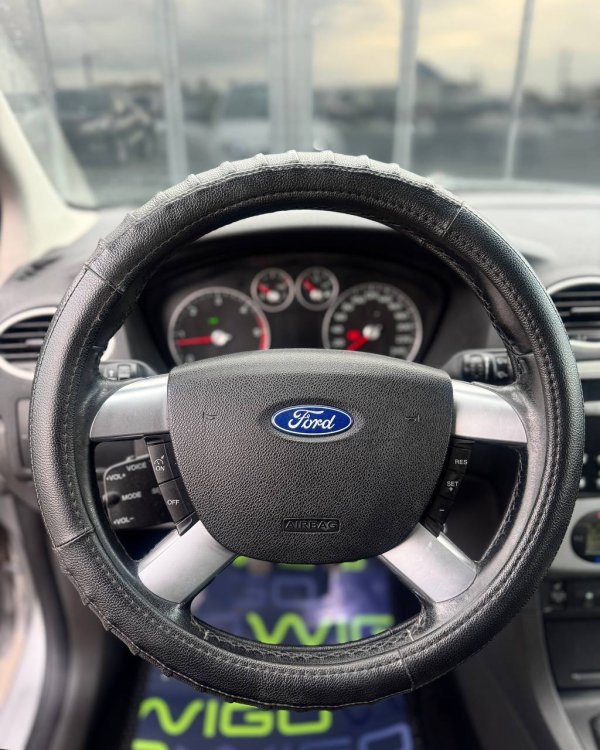 Ford Focus I · Рестайлинг - Image 15