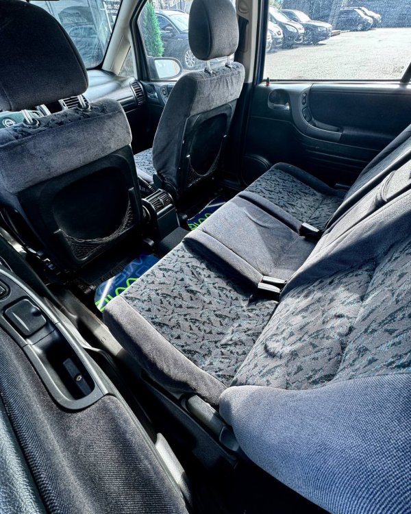 Opel Zafira A - Image 11