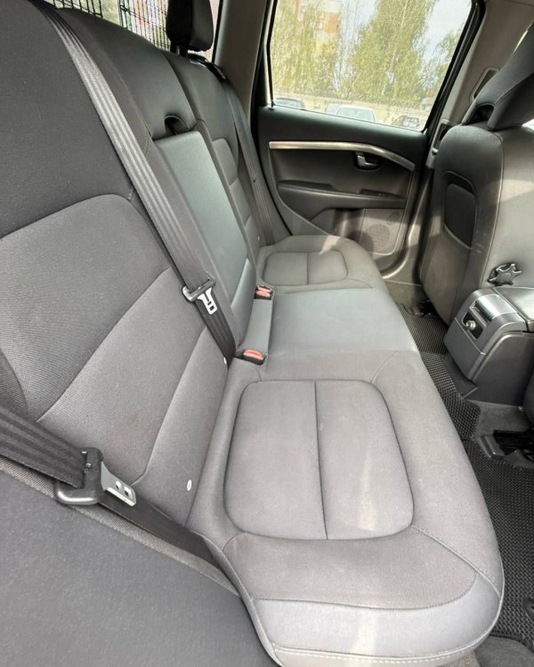 Volvo V70 III - Image 11