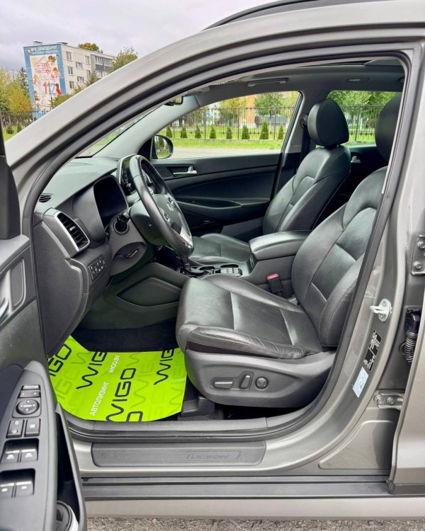Hyundai Tucson III · Рестайлинг - Image 11