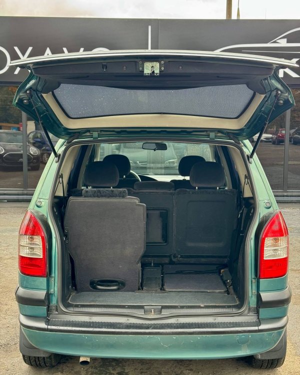 Opel Zafira A - Image 12