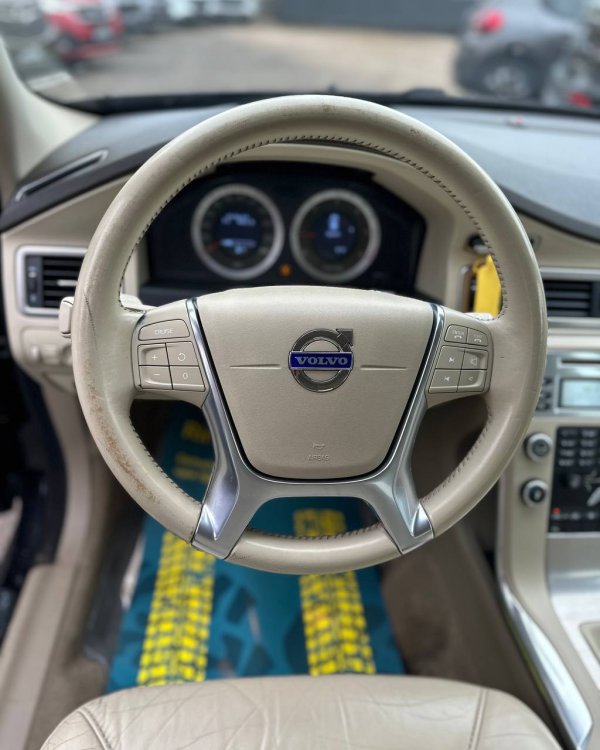 Volvo V70 III - Image 11