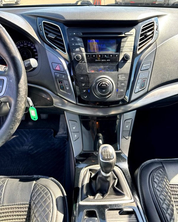 Hyundai i40 VF - Image 11