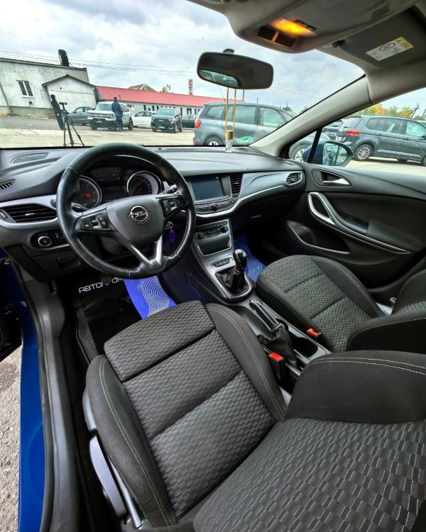Opel Astra K - Image 10
