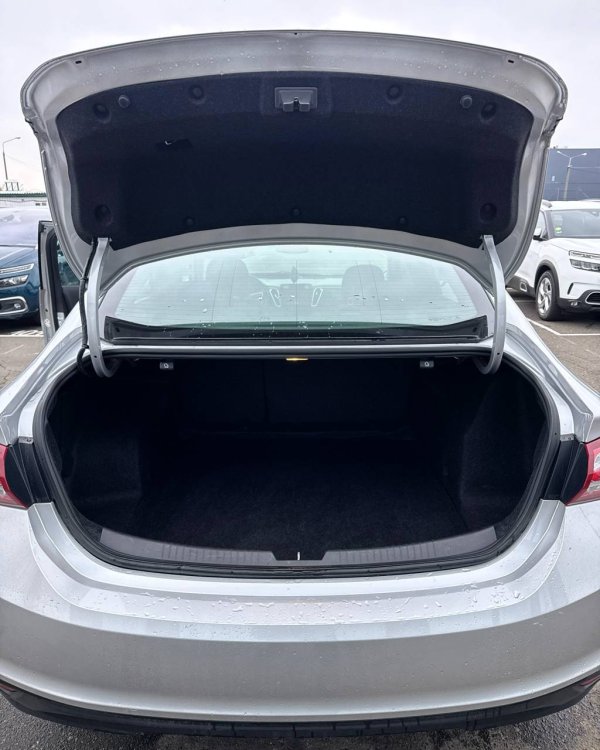 Chevrolet Malibu IX · Рестайлинг - Image 14
