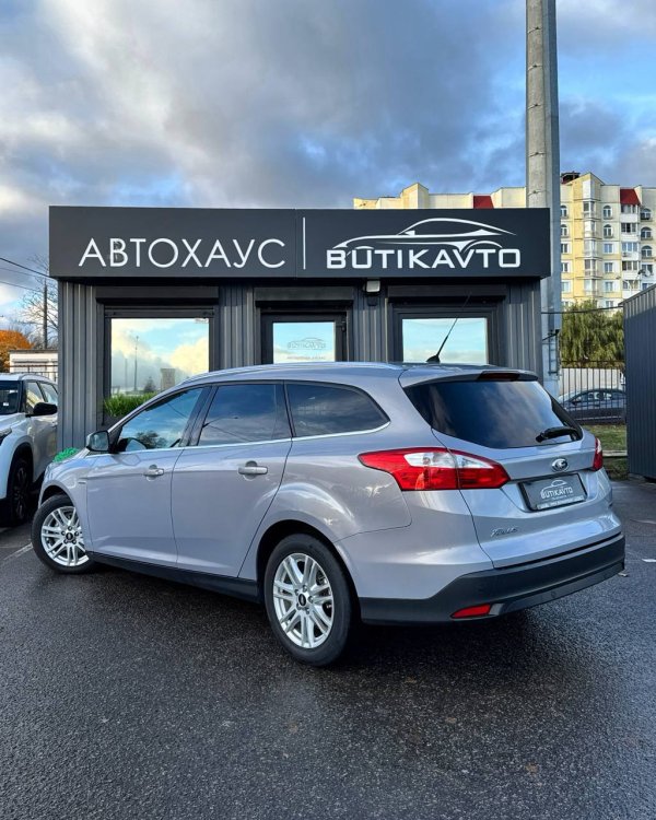 Ford Focus III - Image 4