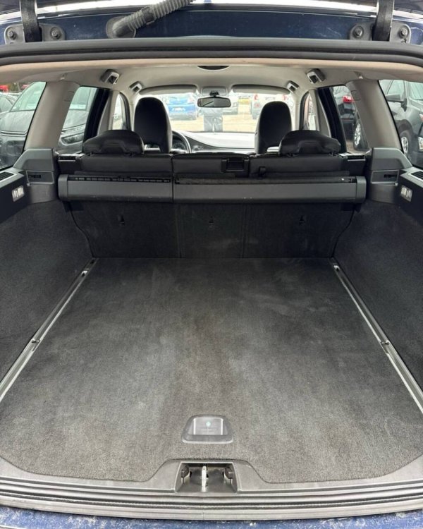 Volvo V70 III - Image 14