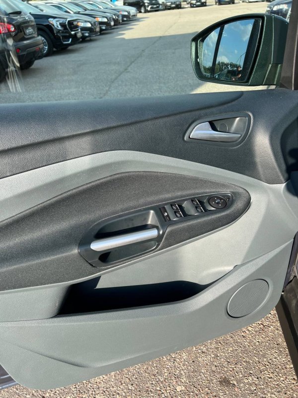 Ford Grand C-Max I - Image 9