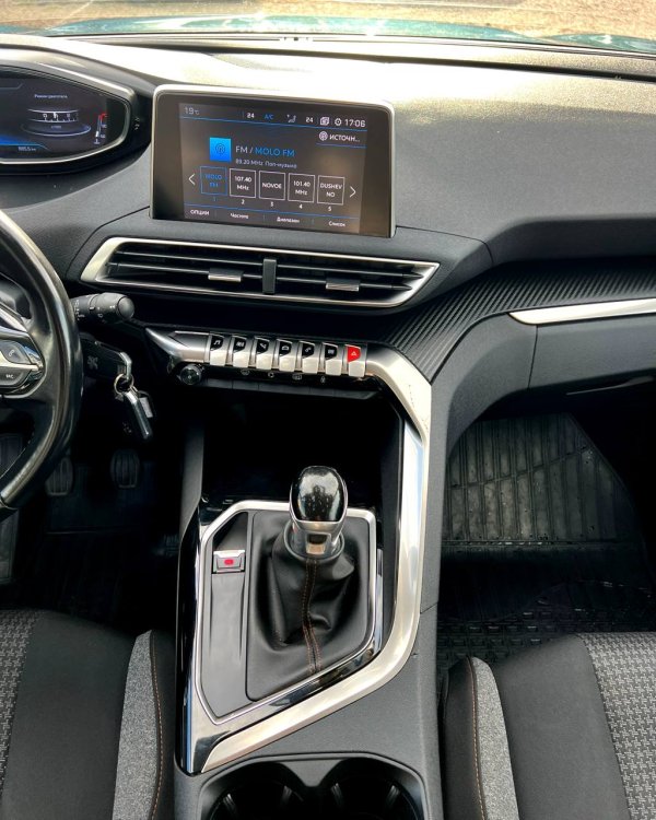 Peugeot 5008 II - Image 14