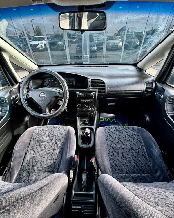 Opel Zafira A - Image 9