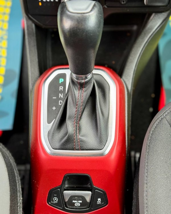 Jeep Renegade I · Рестайлинг - Image 19