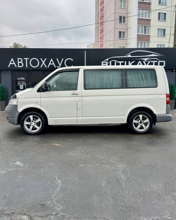 Volkswagen Transporter T5 - Image 4