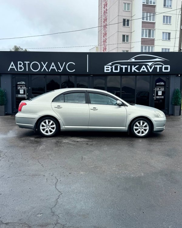 Toyota Avensis II (T250) - Image 8
