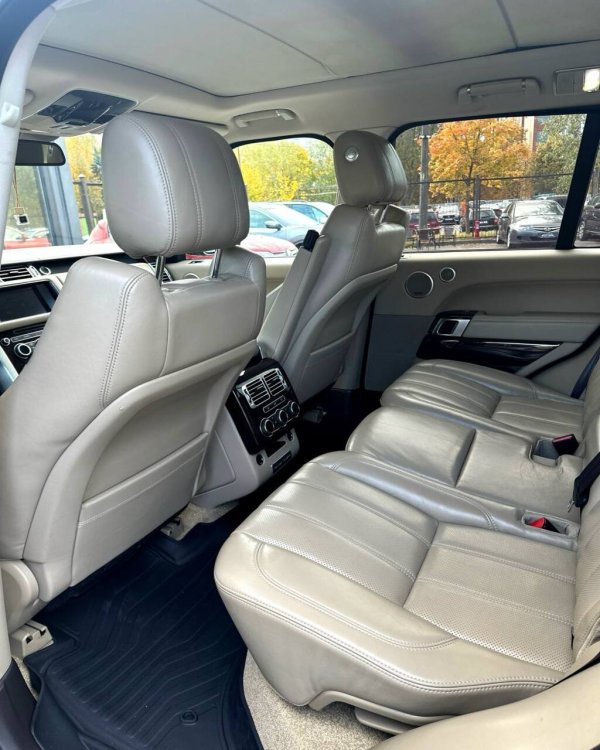 Land Rover Range Rover IV - Image 12
