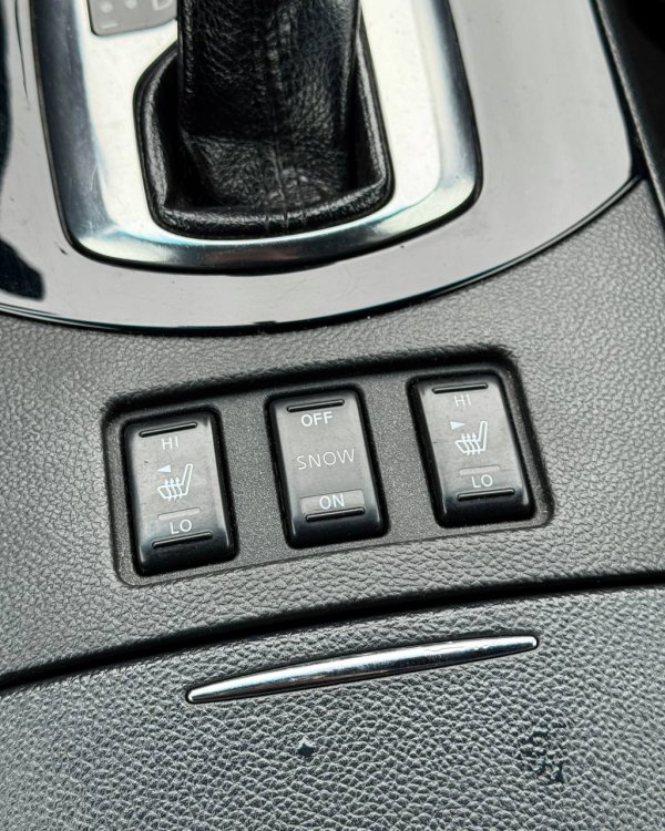 Infiniti G IV - Image 17