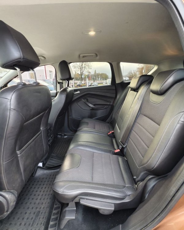 Ford Kuga II - Image 11