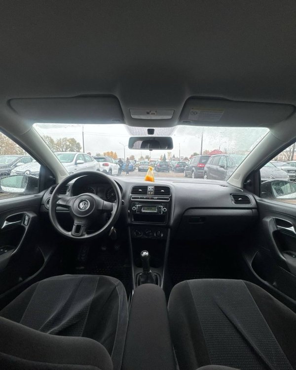 Volkswagen Polo V - Image 9
