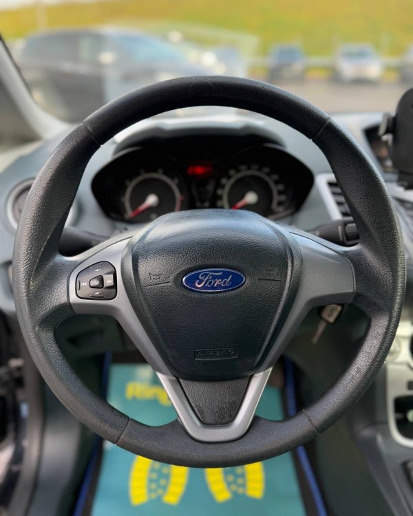 Ford Fiesta VI - Image 14