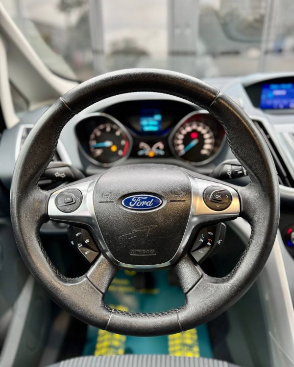 Ford Grand C-Max I - Image 15