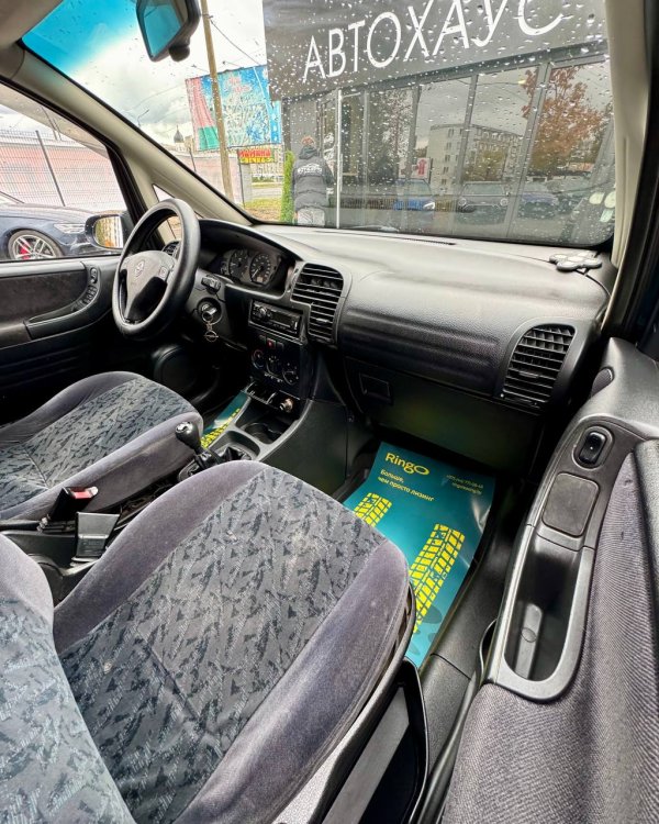 Opel Zafira A - Image 14