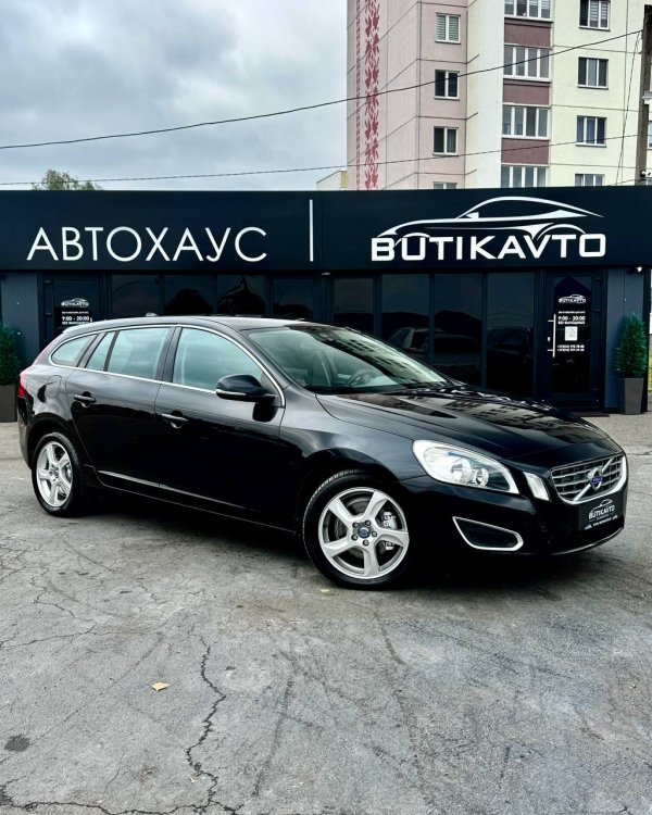Volvo V60 I