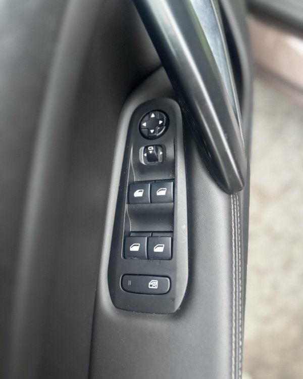 Peugeot 308 T9 - Image 19