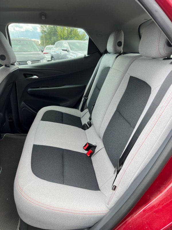 Chevrolet Bolt I - Image 16
