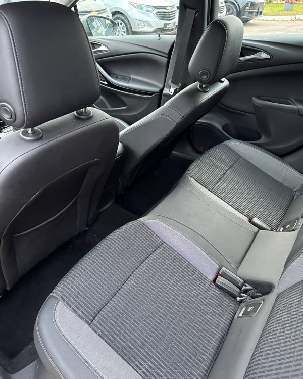 Opel Astra K - Image 11