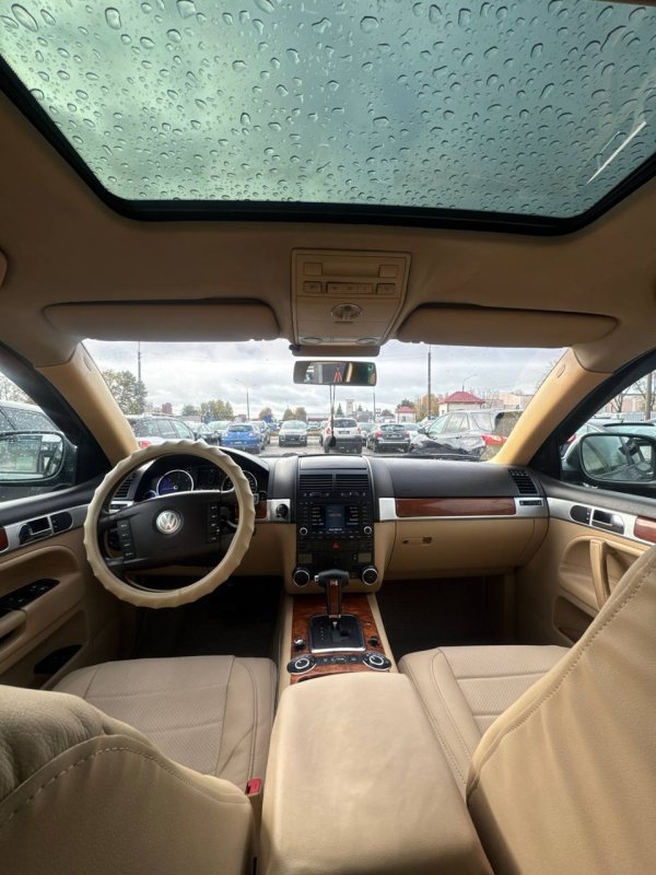 Volkswagen Touareg I - Image 9