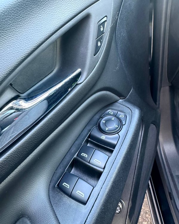 Chevrolet Equinox III · Рестайлинг - Image 21
