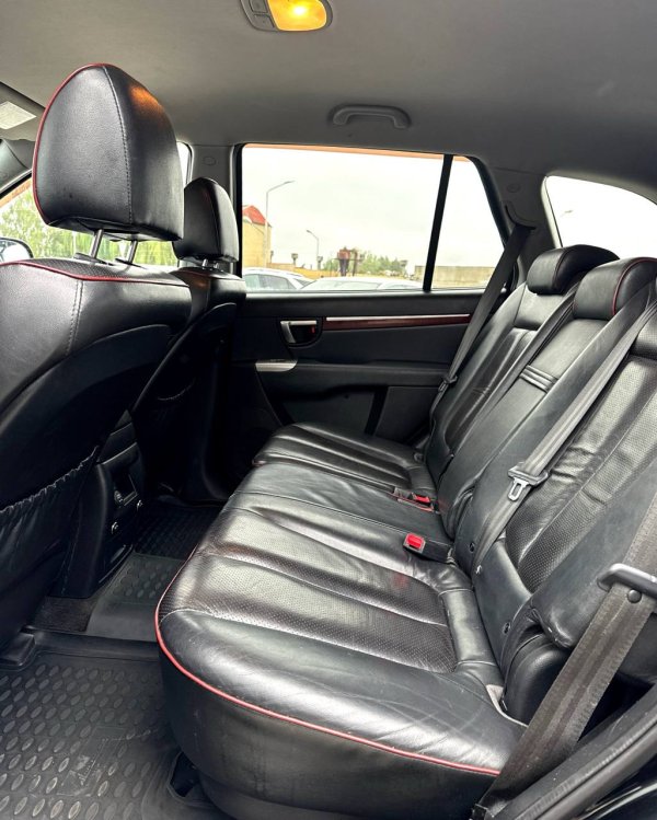 Hyundai Santa Fe CM - Image 16