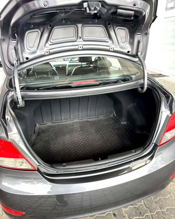Hyundai Solaris I - Image 14