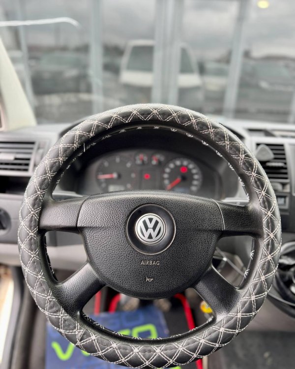 Volkswagen Transporter T5 - Image 14