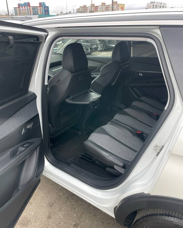 Peugeot 5008 II - Image 13