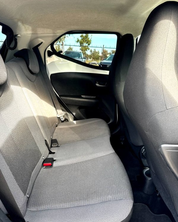 Toyota Aygo - Image 13