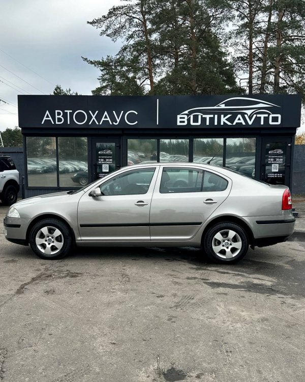 Skoda Octavia II - Image 13