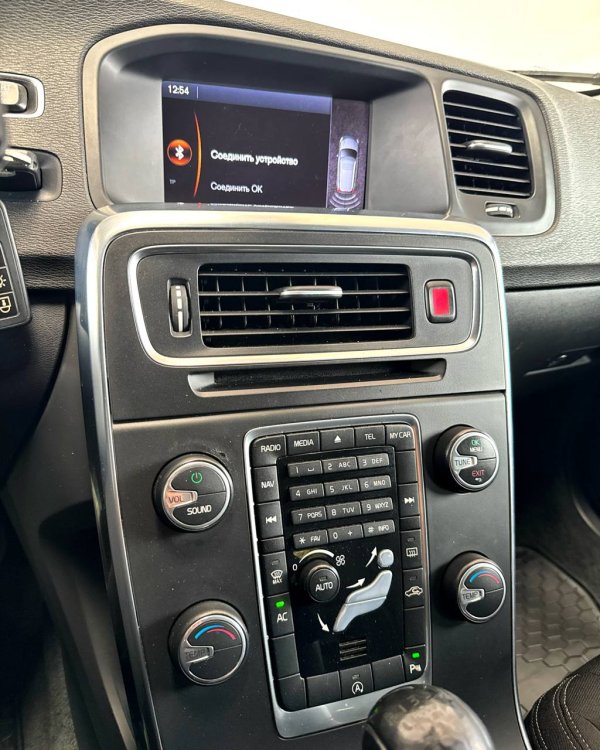 Volvo V60 I · Рестайлинг - Image 12