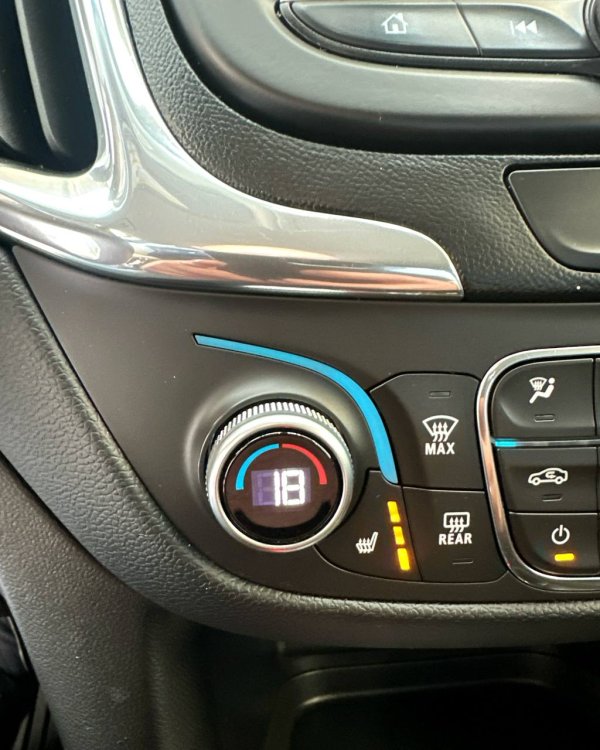 Chevrolet Equinox III - Image 15