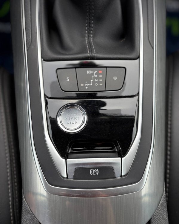 Peugeot 308 T9 · Рестайлинг - Image 18